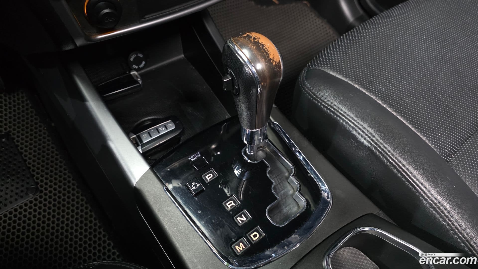 Main__Slider__Photo:KORANDO KG_Mobility_Ssangyong 2015.5-8