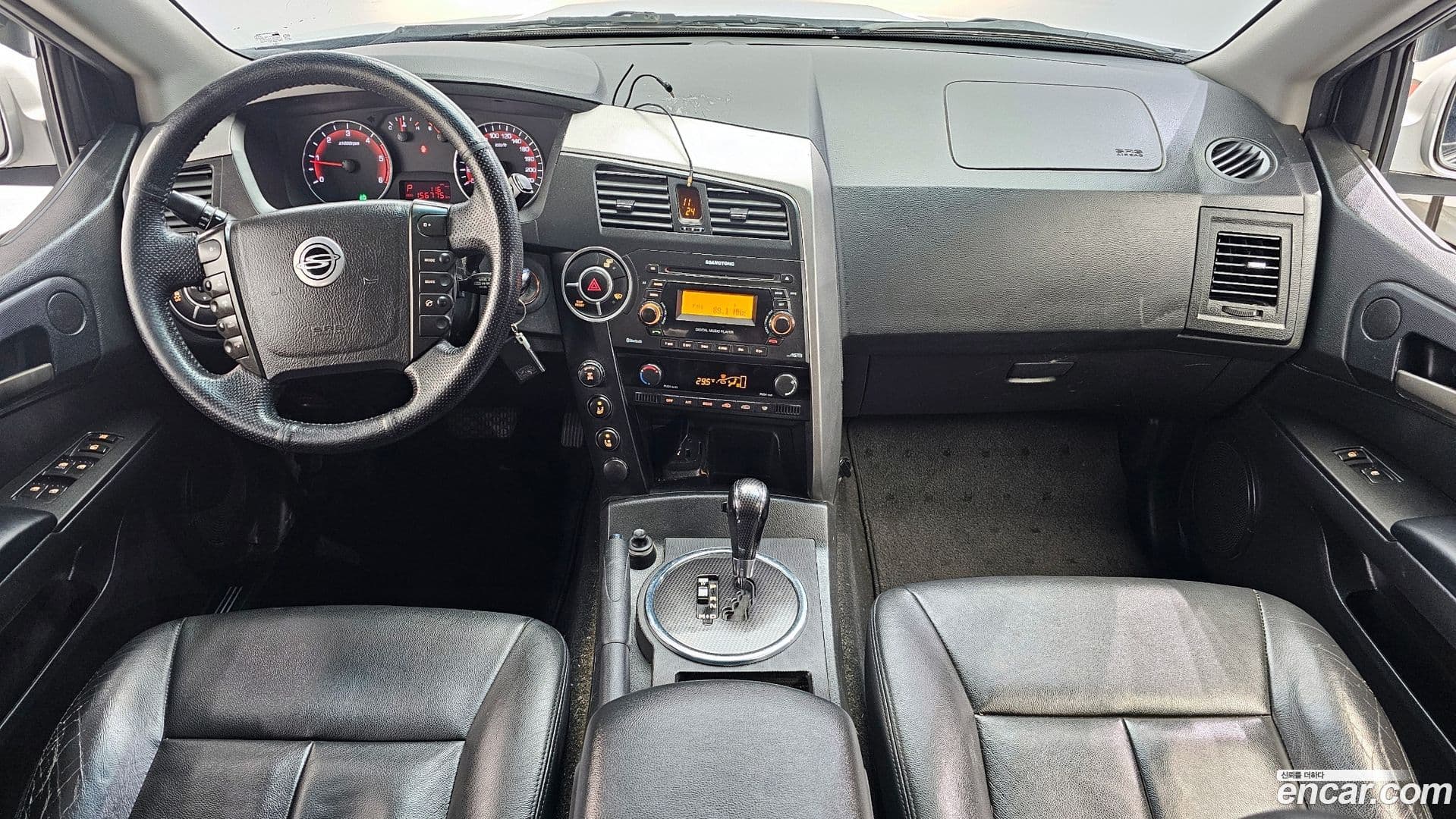 Main__Slider__Photo:KORANDO KG_Mobility_Ssangyong 2012.0-6