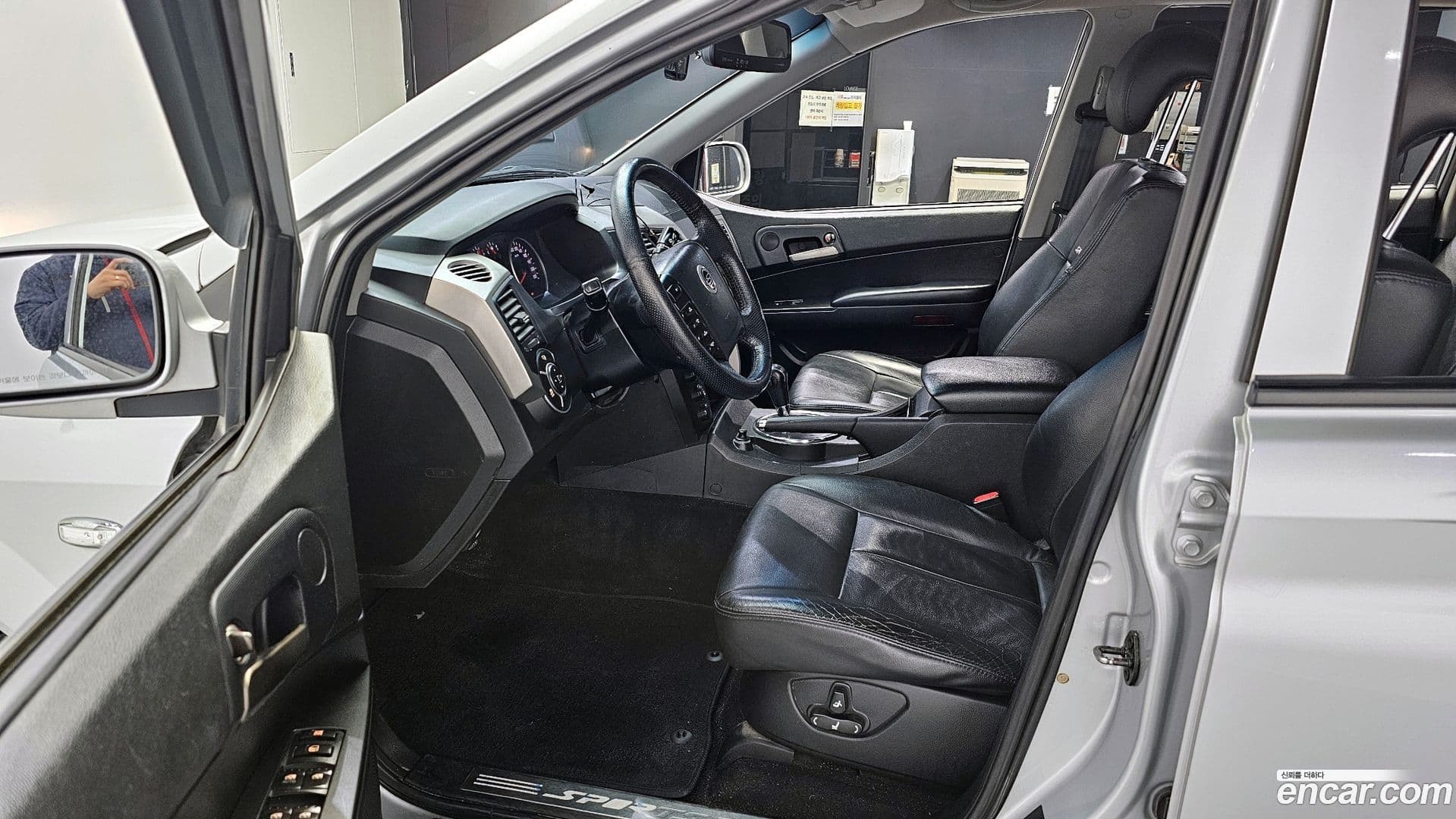 Main__Slider__Photo:KORANDO KG_Mobility_Ssangyong 2012.0-9