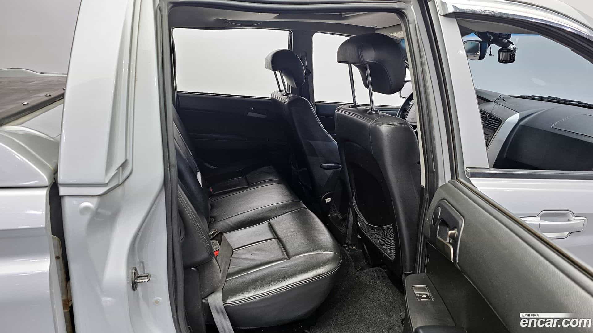 KORANDO KG_Mobility_Ssangyong 2012.0-OPTION-016