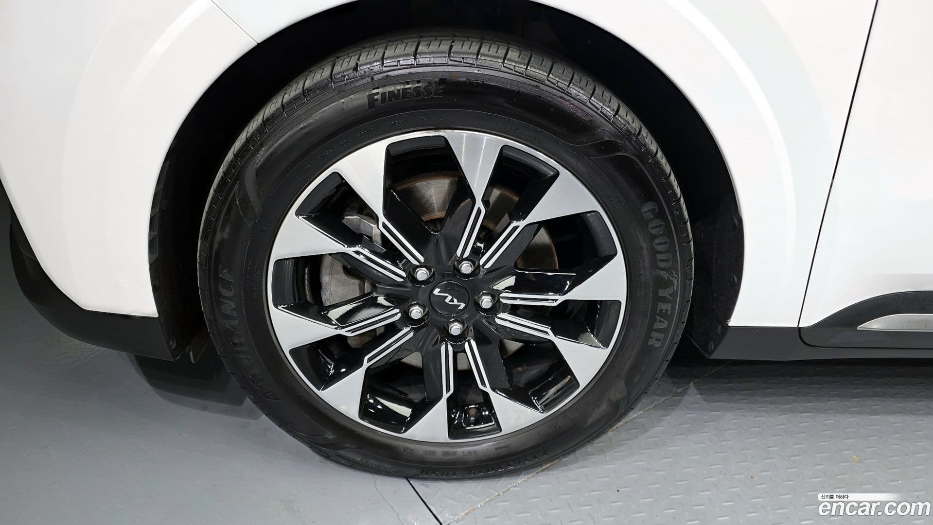 Main__Slider__Photo:Canival Kia 2022.6-4