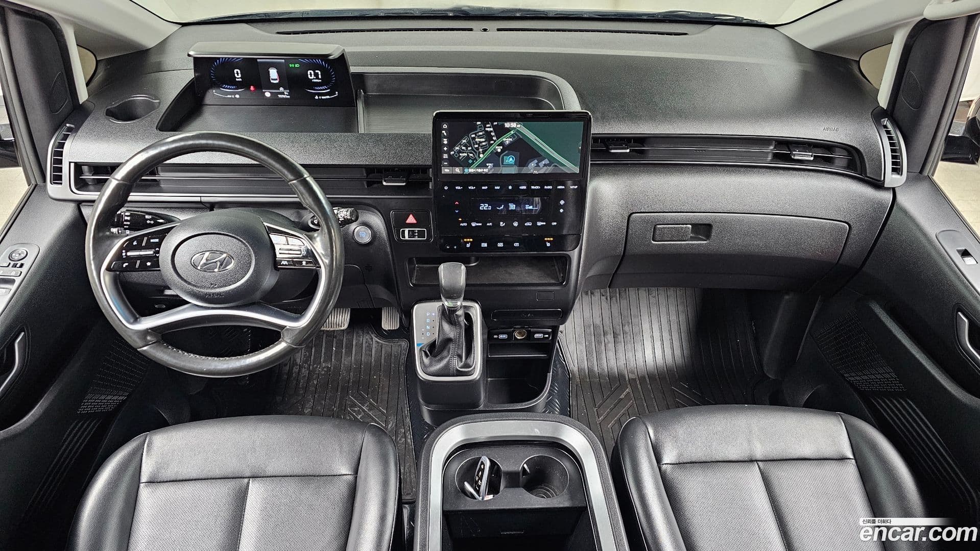 Main__Slider__Photo:Staria Hyundai 2021.7-6