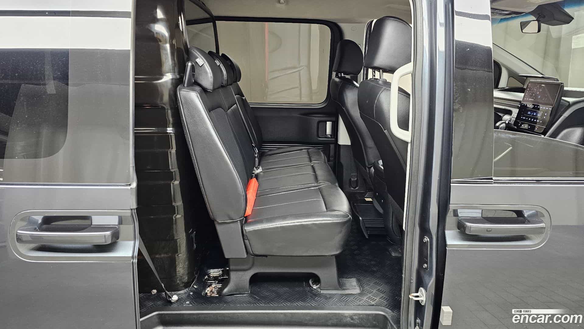 Staria Hyundai 2021.7-OPTION-016