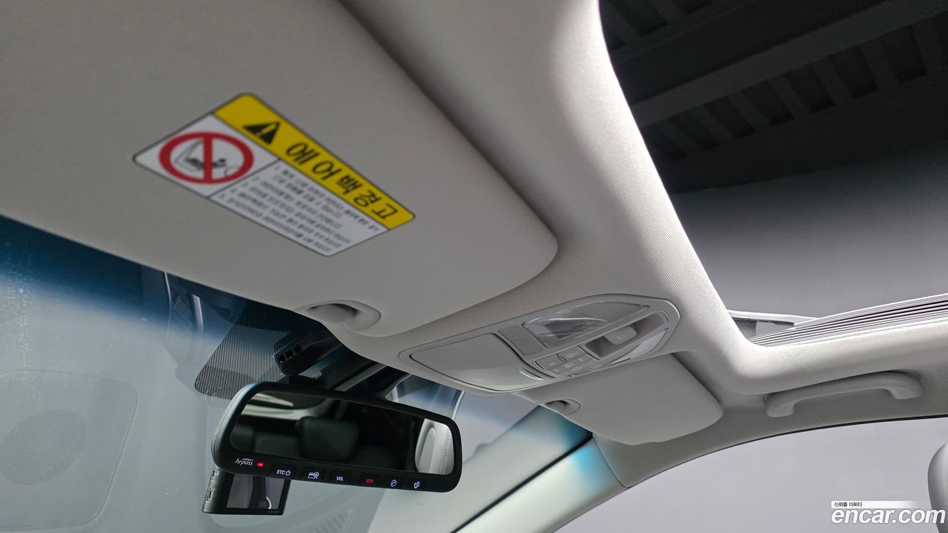 Main__Slider__Photo:Santafe Hyundai 2017.4-16