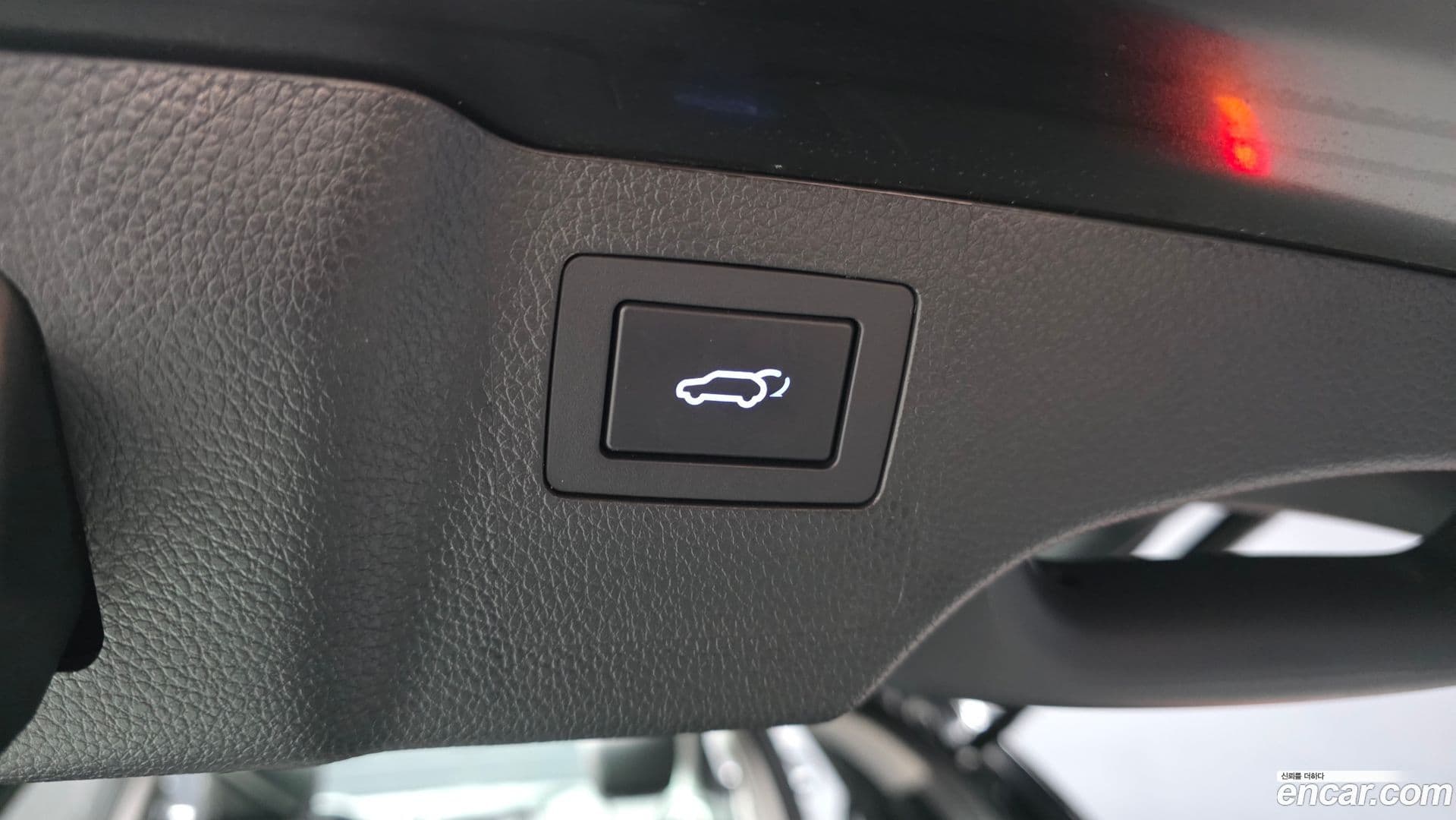 Main__Slider__Photo:Santafe Hyundai 2017.4-19