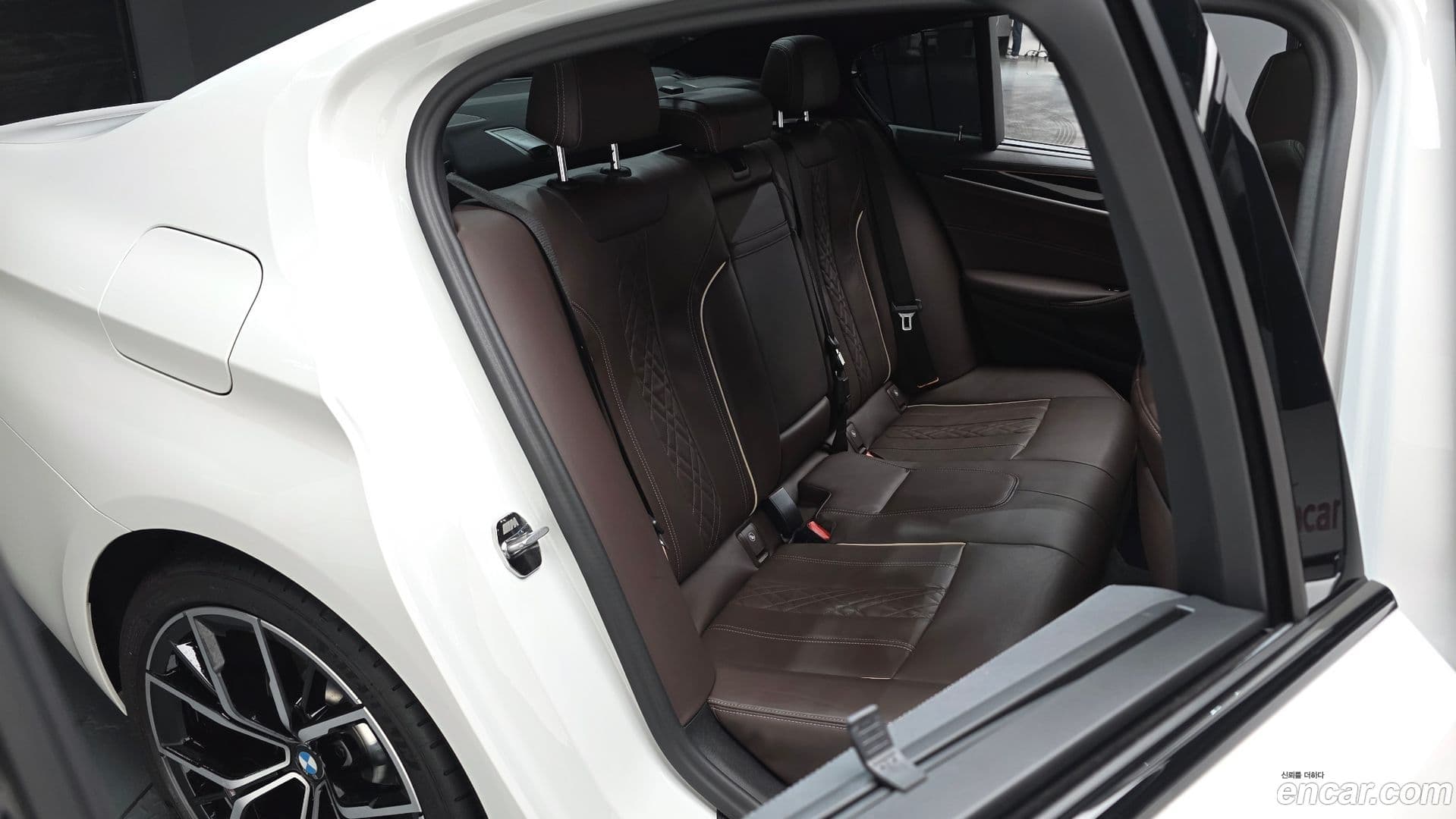 Main__Slider__Photo:5-Series BMW 2023.5-10