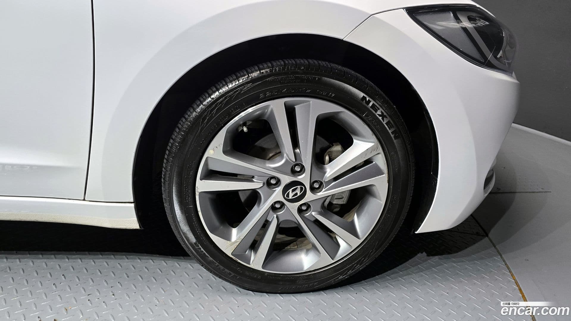 Main__Slider__Photo:AVANTE Hyundai 2018.7-4