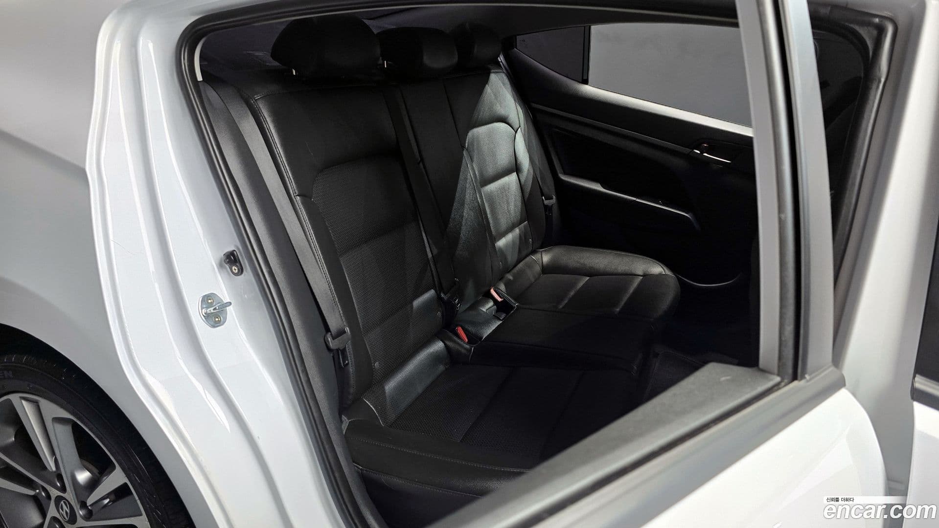 Main__Slider__Photo:AVANTE Hyundai 2018.7-11