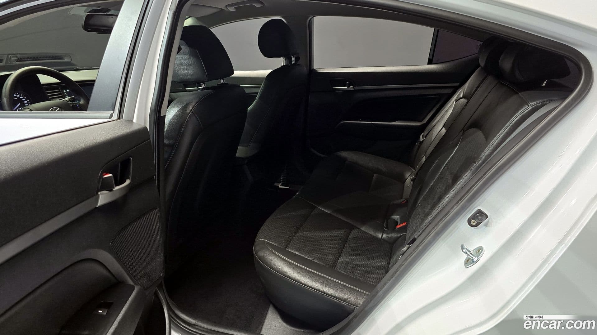 Main__Slider__Photo:AVANTE Hyundai 2018.7-12