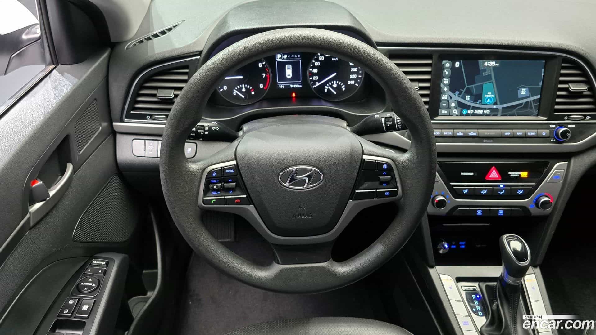 AVANTE Hyundai 2018.7-OPTION-018