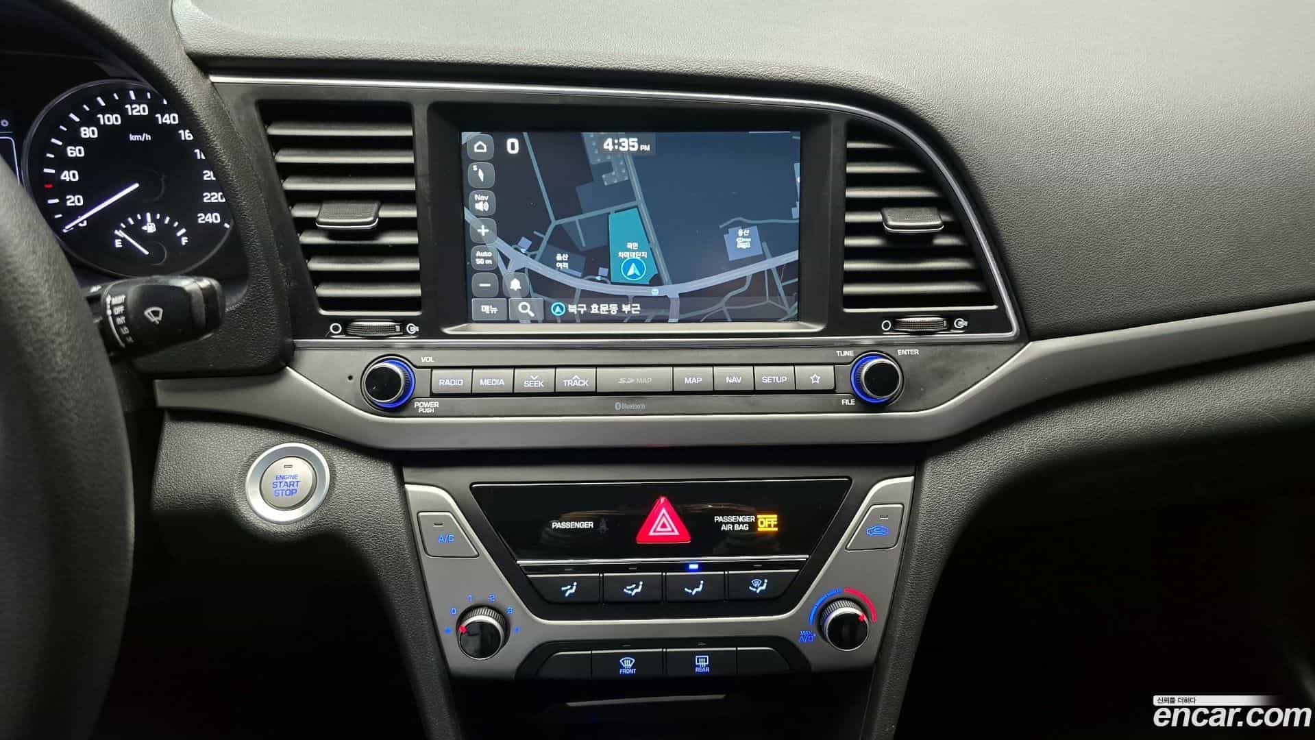 AVANTE Hyundai 2018.7-OPTION-021