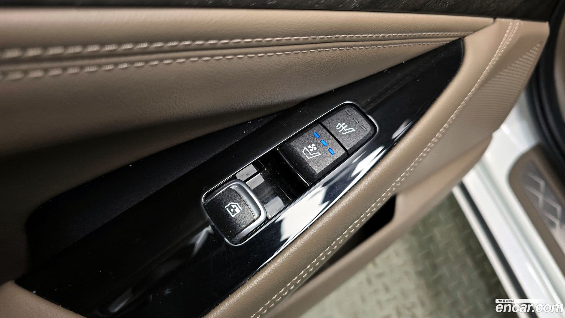 Main__Slider__Photo:K8 Kia 2021.5-17