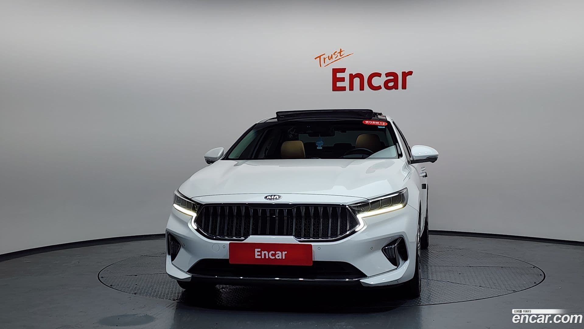 Main__Slider__Photo:K7 Kia 2019.7-2