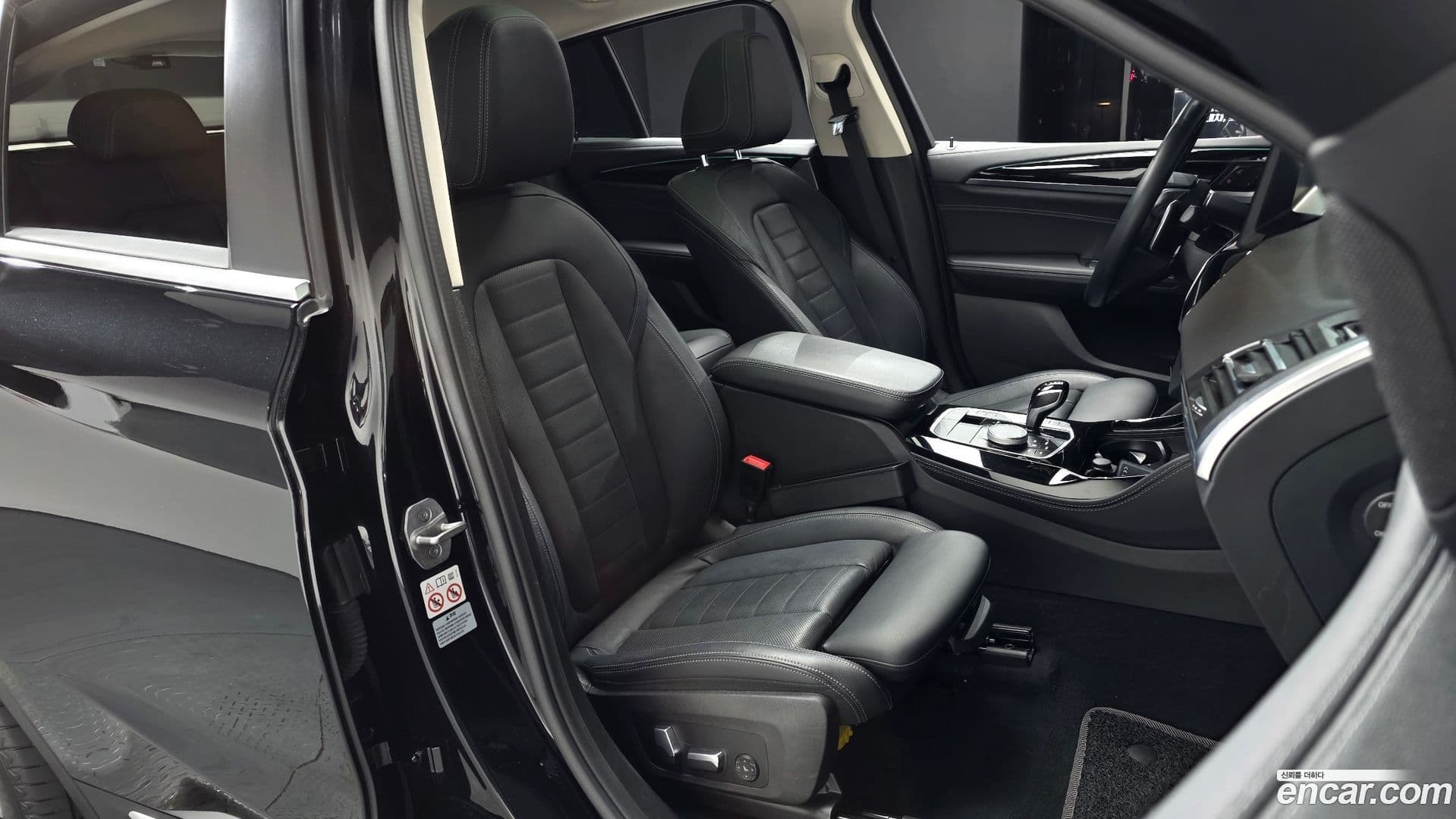 Main__Slider__Photo:X4 BMW 2023.2-9