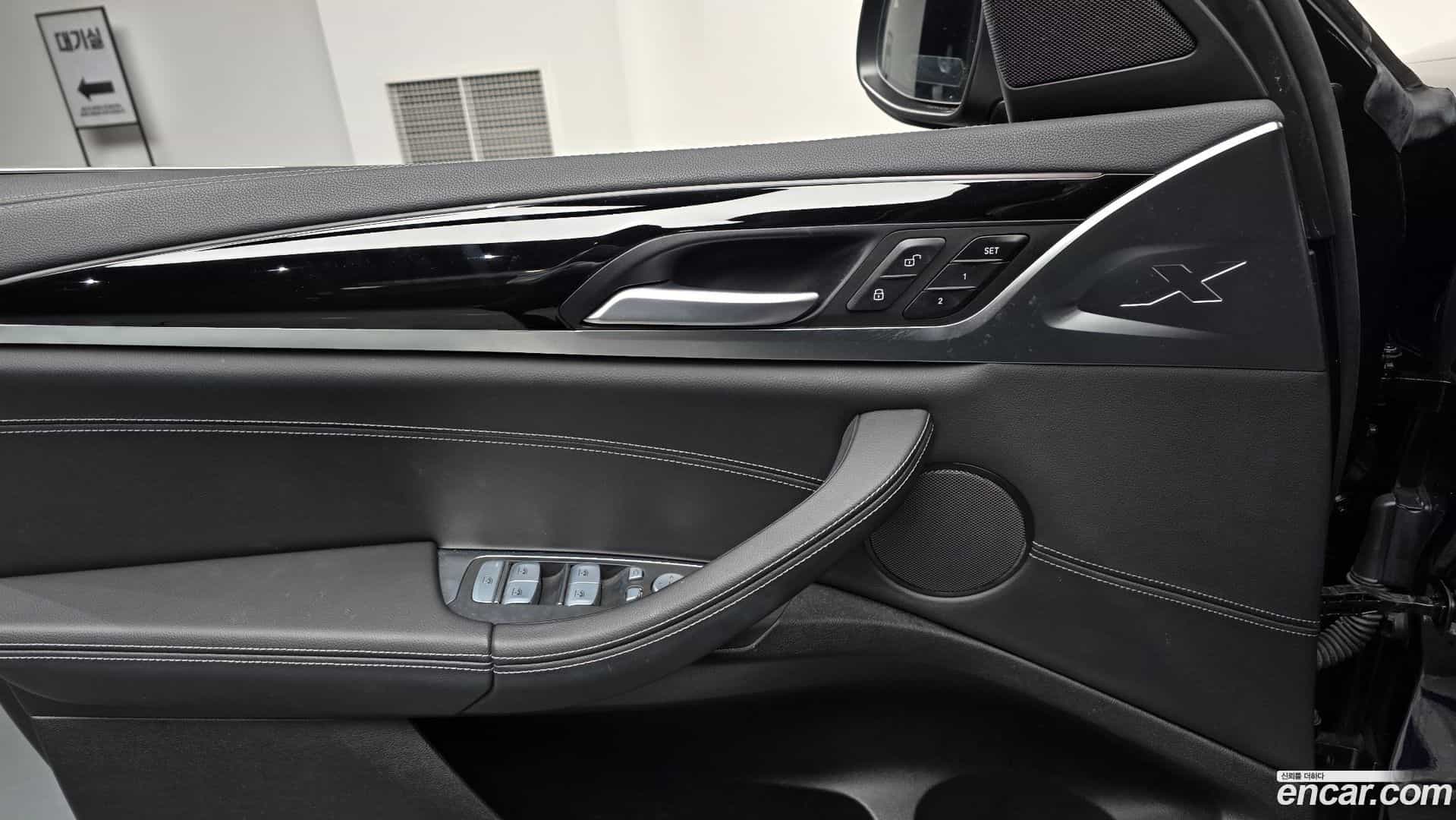 X4 BMW 2023.2-OPTION-022