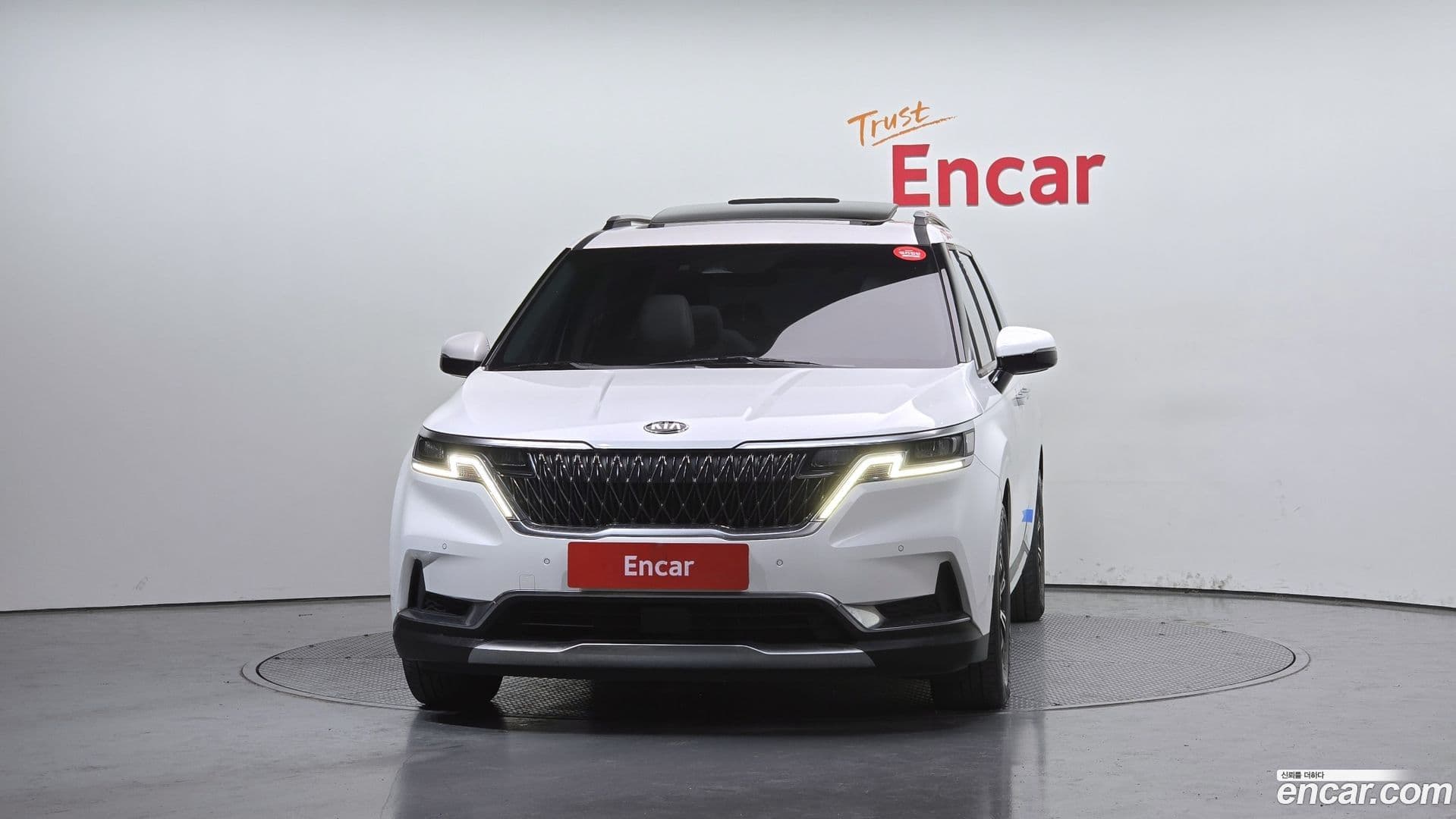 Main__Slider__Photo:Canival Kia 2021.4-2