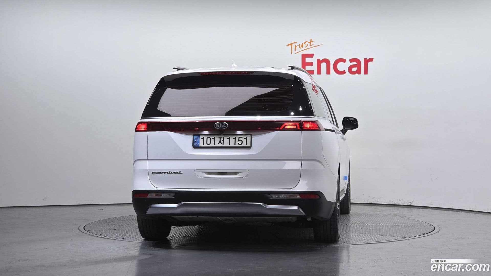 Main__Slider__Photo:Canival Kia 2021.4-3