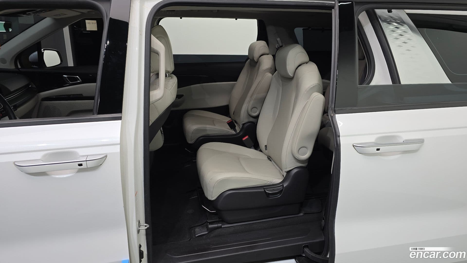 Main__Slider__Photo:Canival Kia 2021.4-10