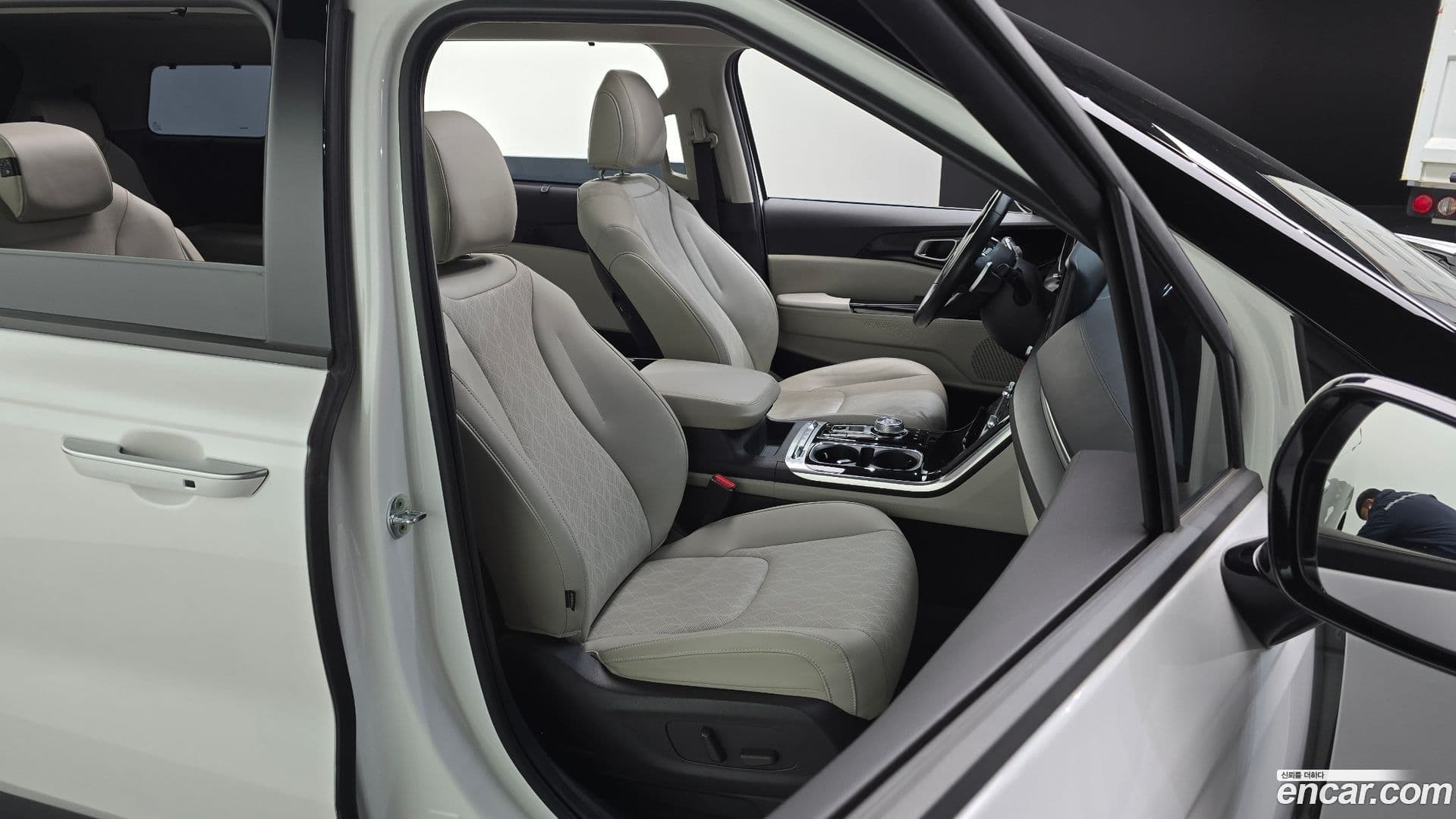 Main__Slider__Photo:Canival Kia 2021.4-11