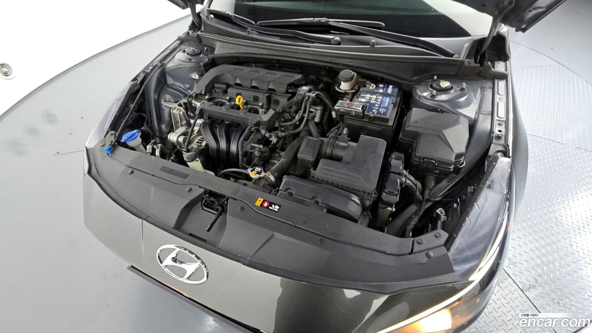 Main__Slider__Photo:AVANTE Hyundai 2021.1-5