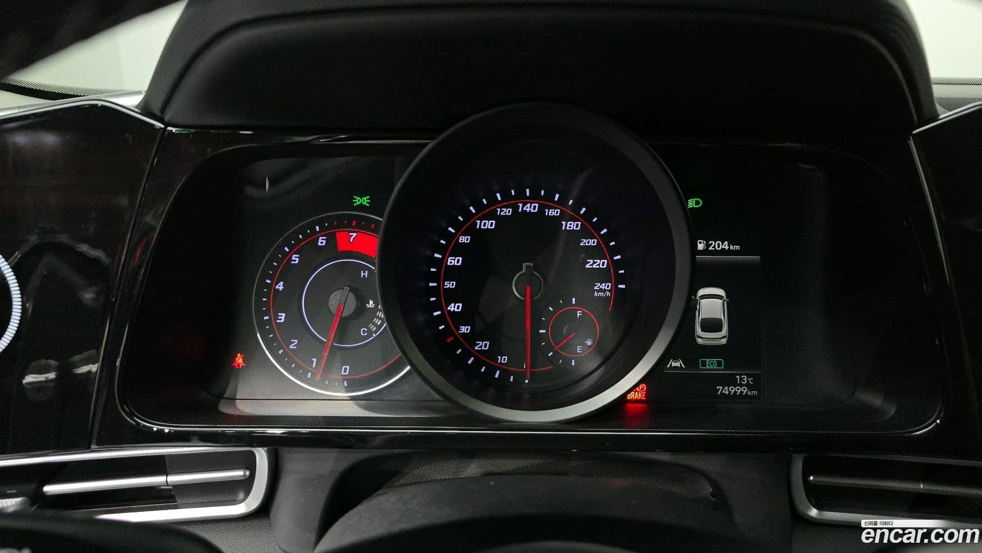 Main__Slider__Photo:AVANTE Hyundai 2021.1-7