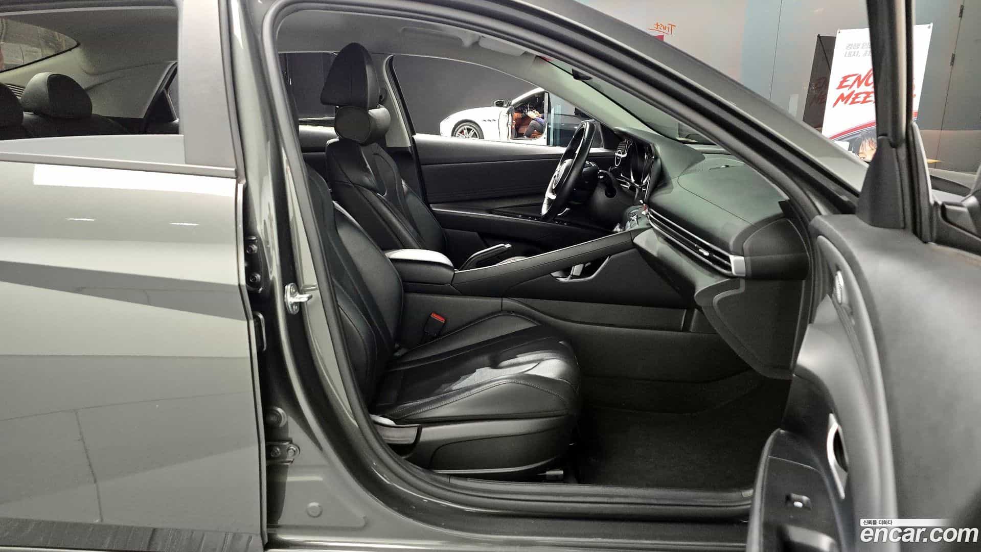 AVANTE Hyundai 2021.1-OPTION-015