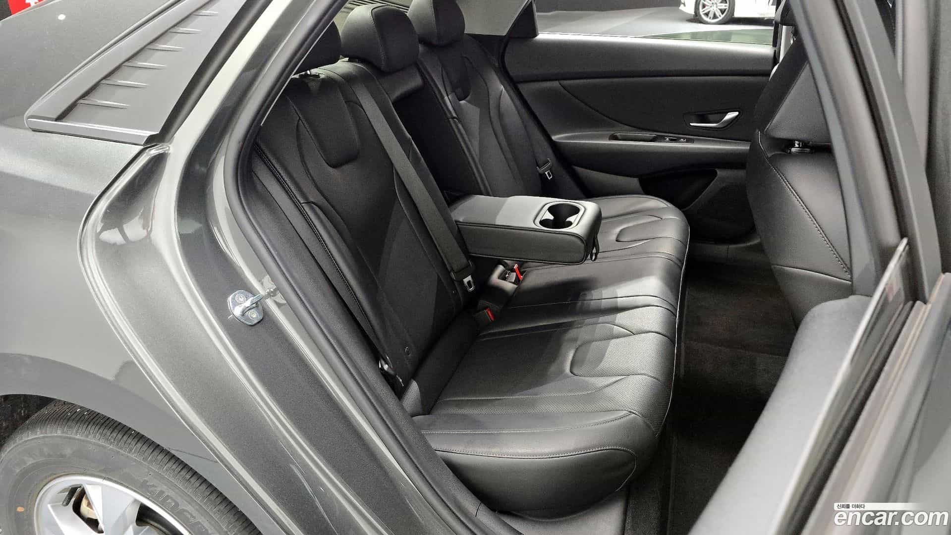 AVANTE Hyundai 2021.1-OPTION-016