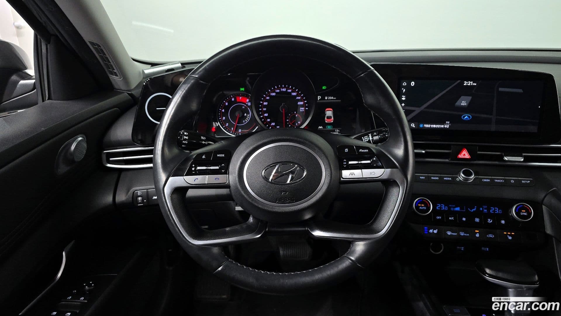 Main__Slider__Photo:AVANTE Hyundai 2021.1-13