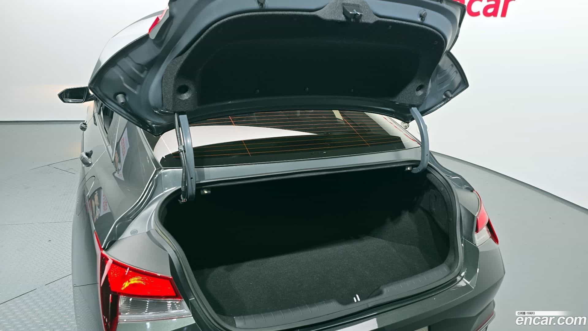 AVANTE Hyundai 2021.1-OPTION-024