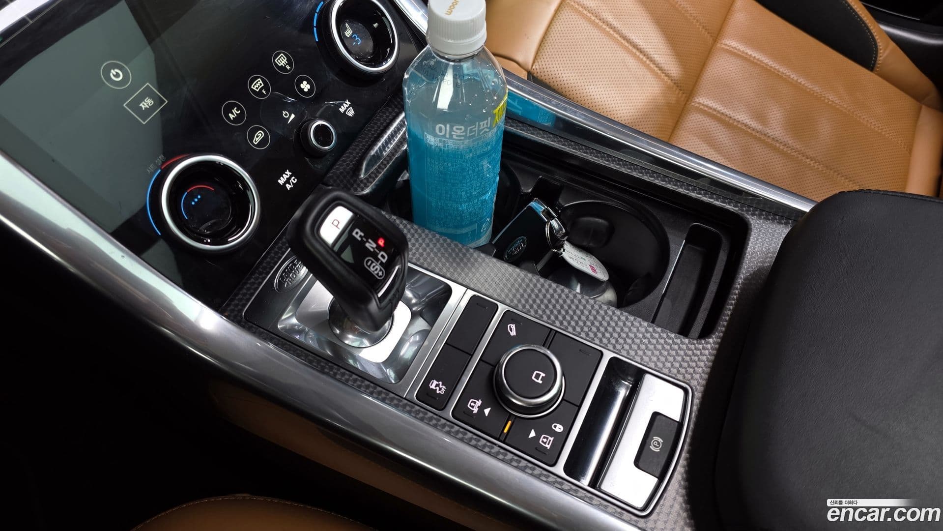 Main__Slider__Photo:Range Rover Sport Land Rover 2021.6-8