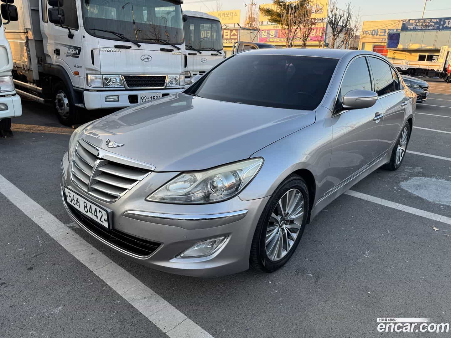 Genesis Hyundai 2012.11-OUTER-001