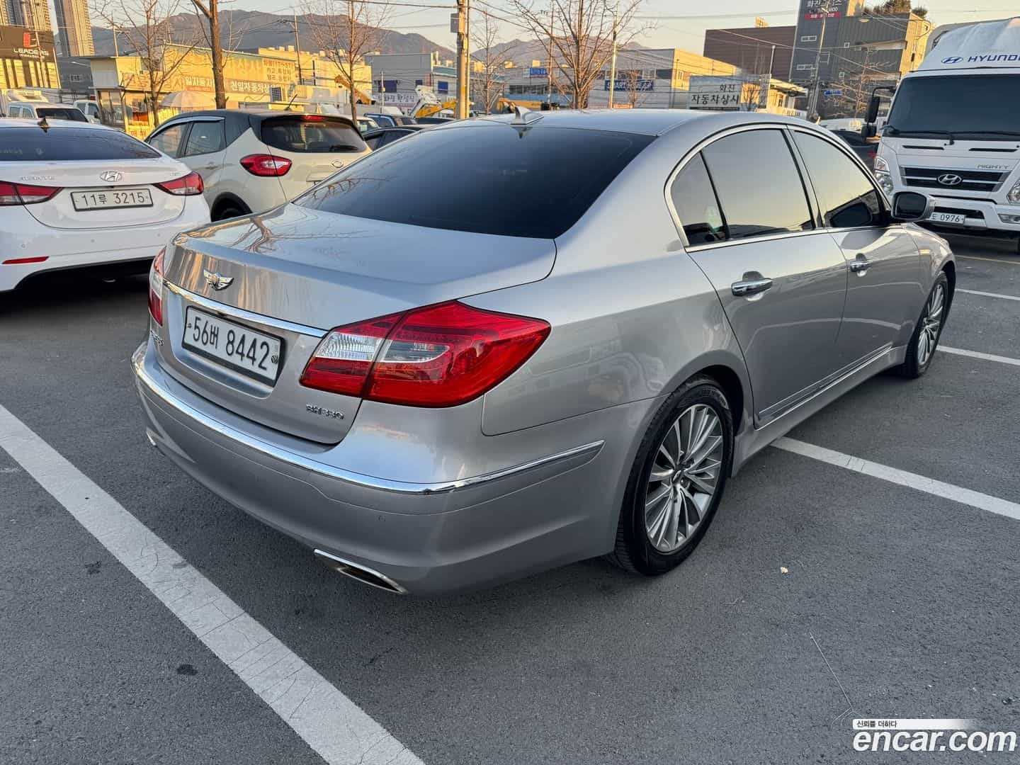 Genesis Hyundai 2012.11-OUTER-005