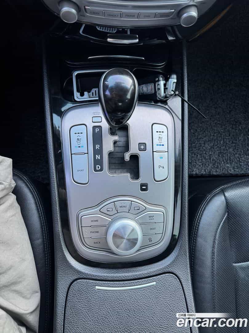 Genesis Hyundai 2012.11-OPTION-015