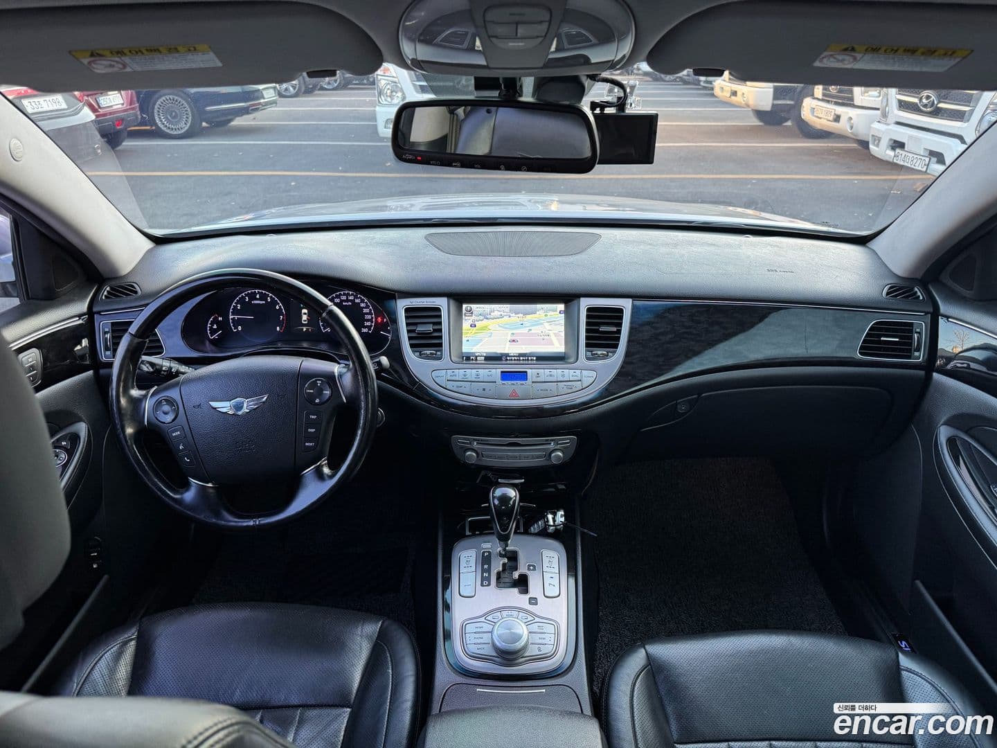 Main__Slider__Photo:Genesis Hyundai 2012.11-15