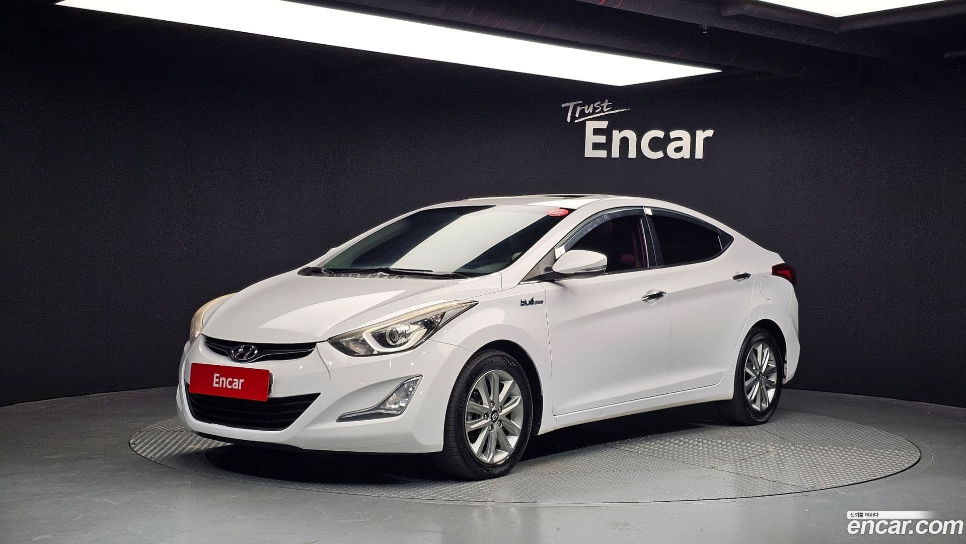 Main__Slider__Photo:AVANTE Hyundai 2013.11-0