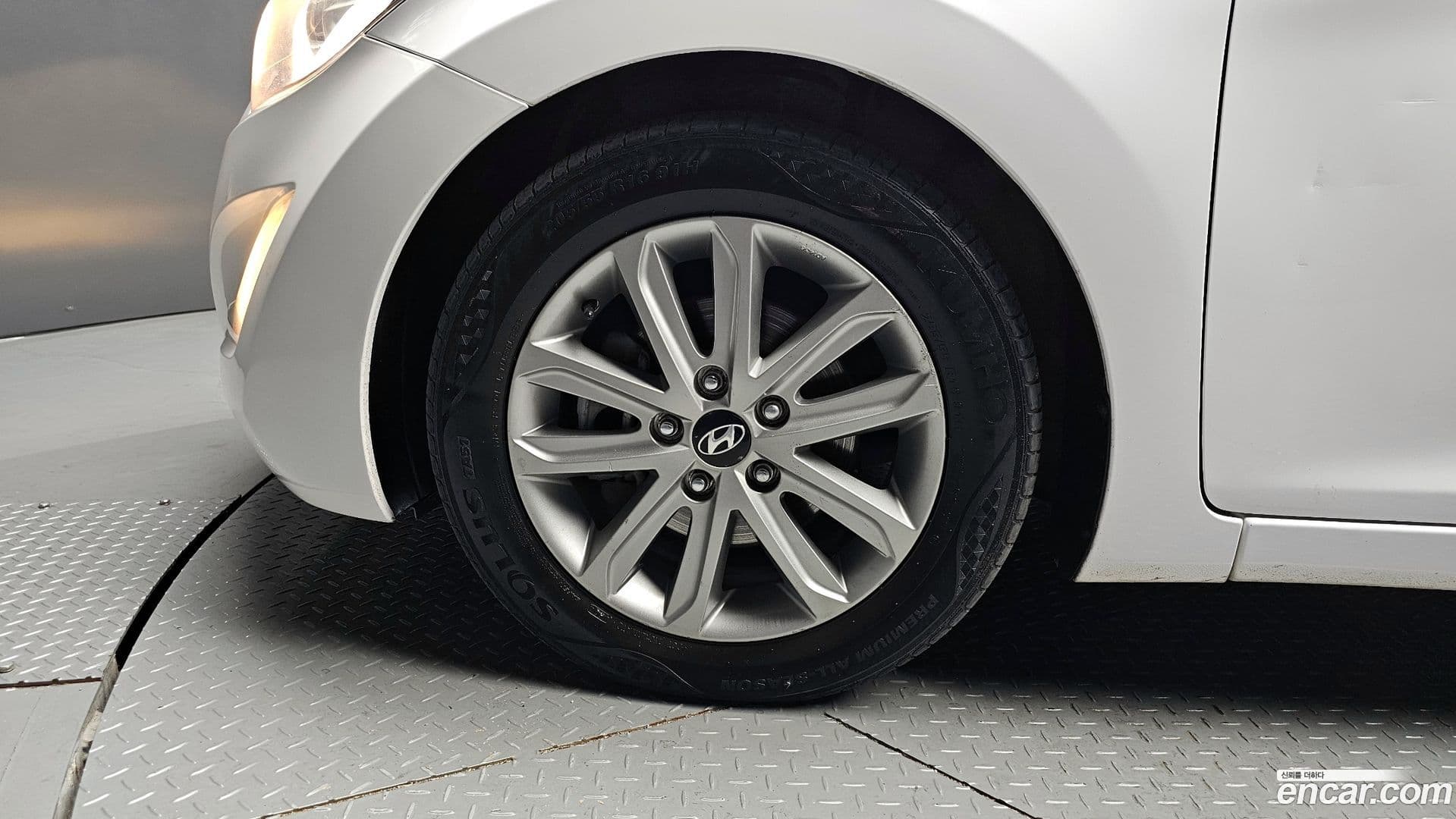 Main__Slider__Photo:AVANTE Hyundai 2013.11-4