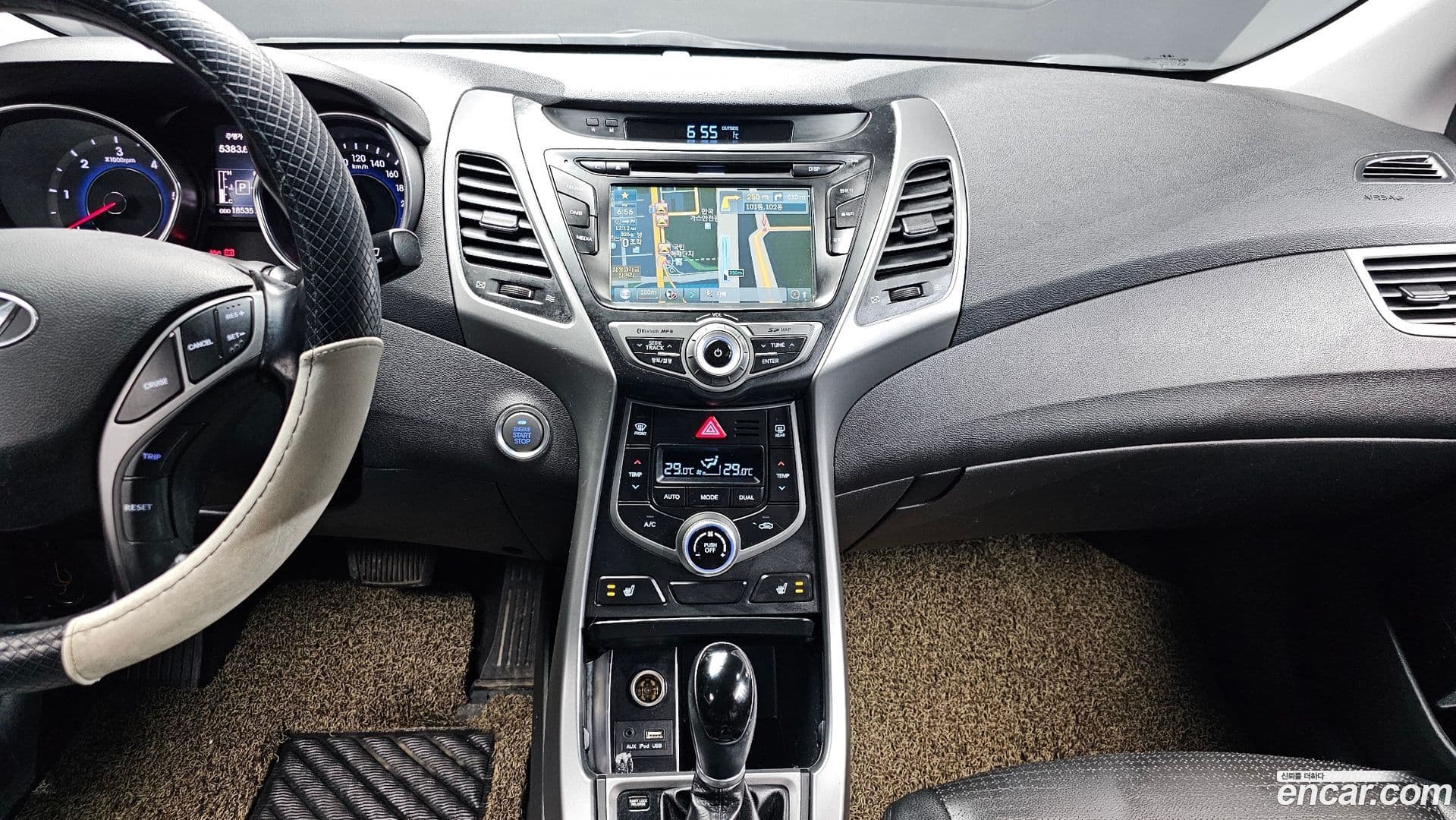 Main__Slider__Photo:AVANTE Hyundai 2013.11-13