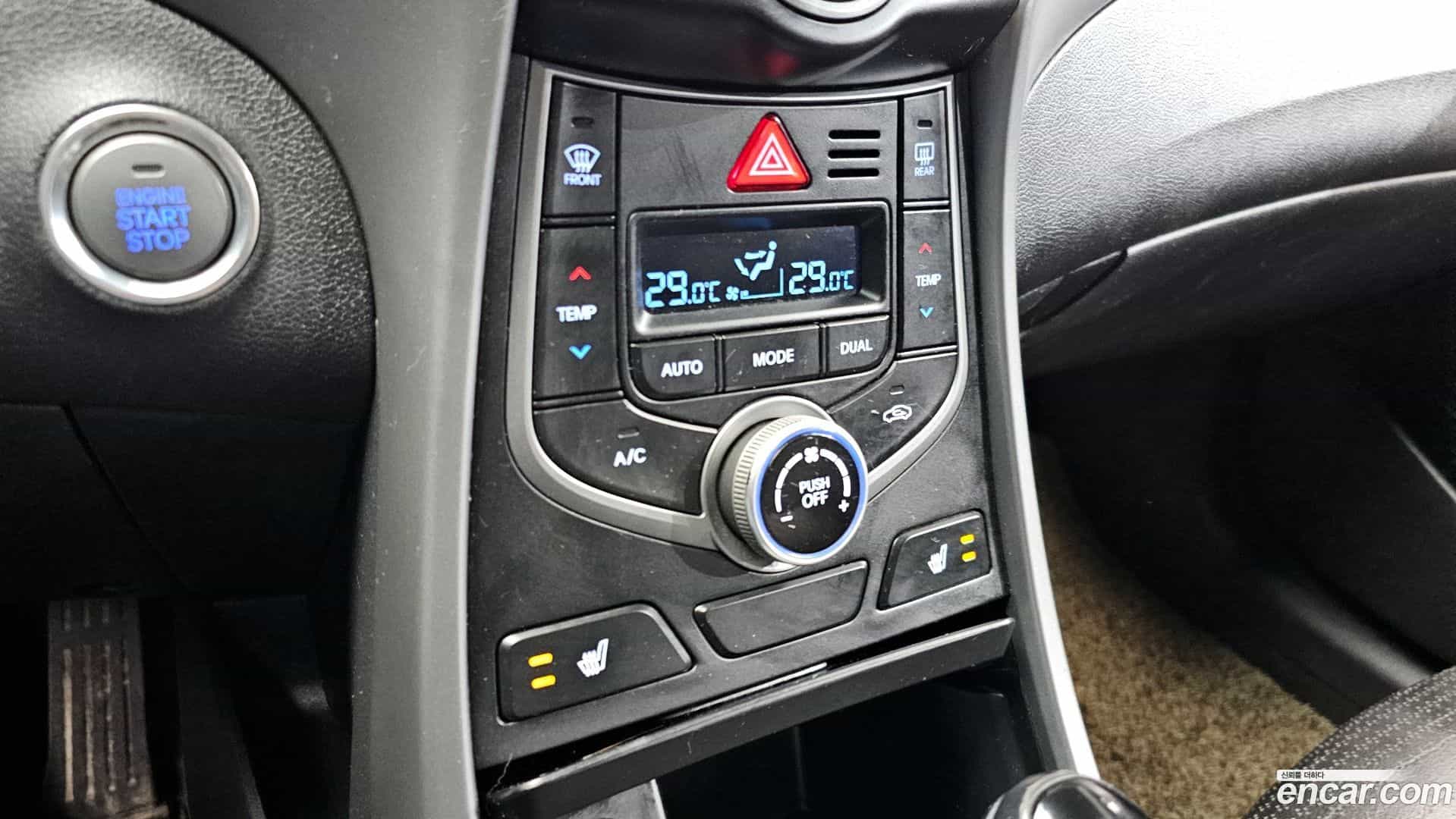 AVANTE Hyundai 2013.11-OPTION-020