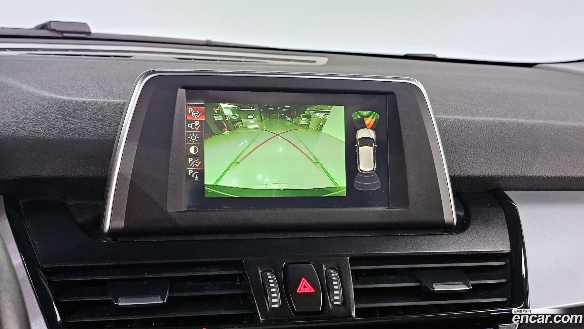 Main__Slider__Photo:2-Series BMW 2015.8-17