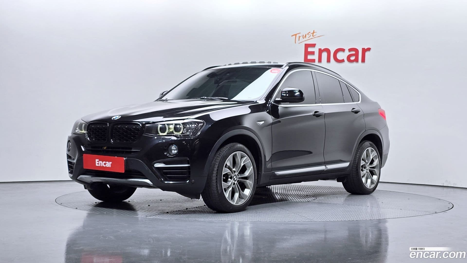 Main__Slider__Photo:X4 BMW 2017.3-0