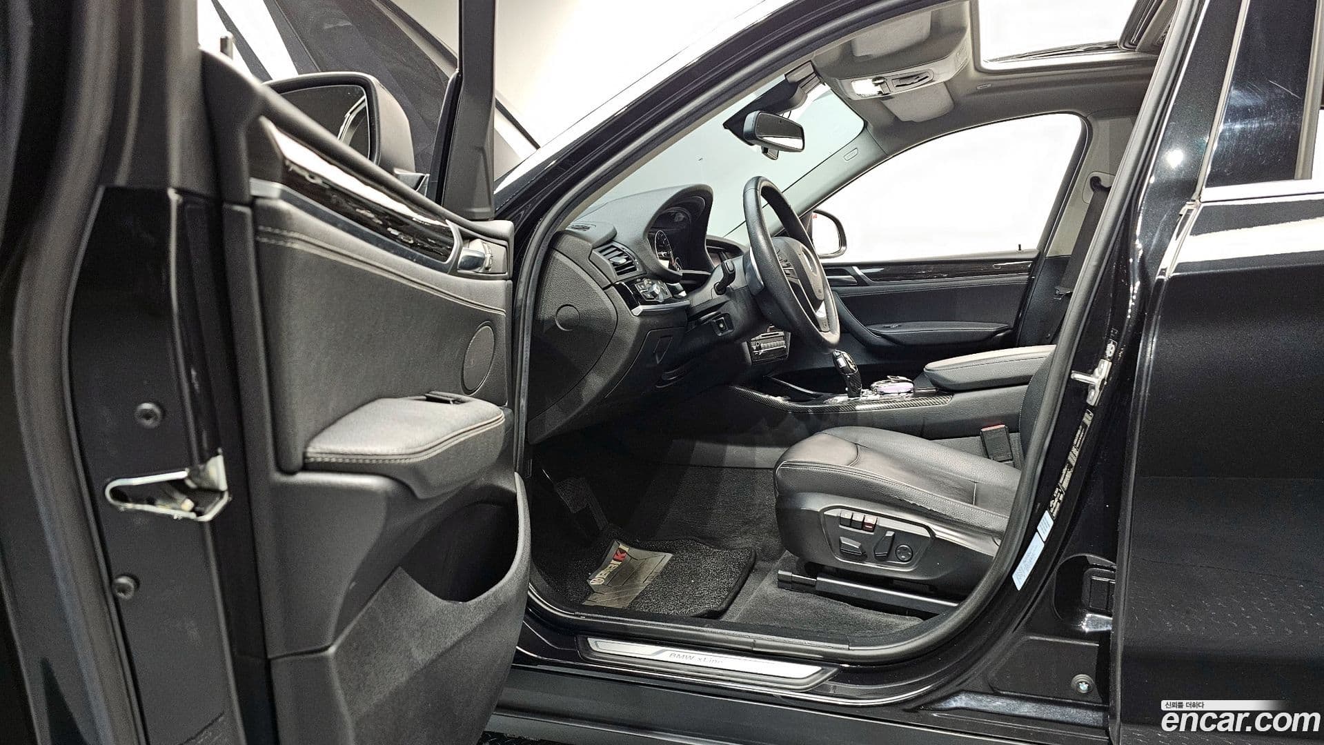 Main__Slider__Photo:X4 BMW 2017.3-9