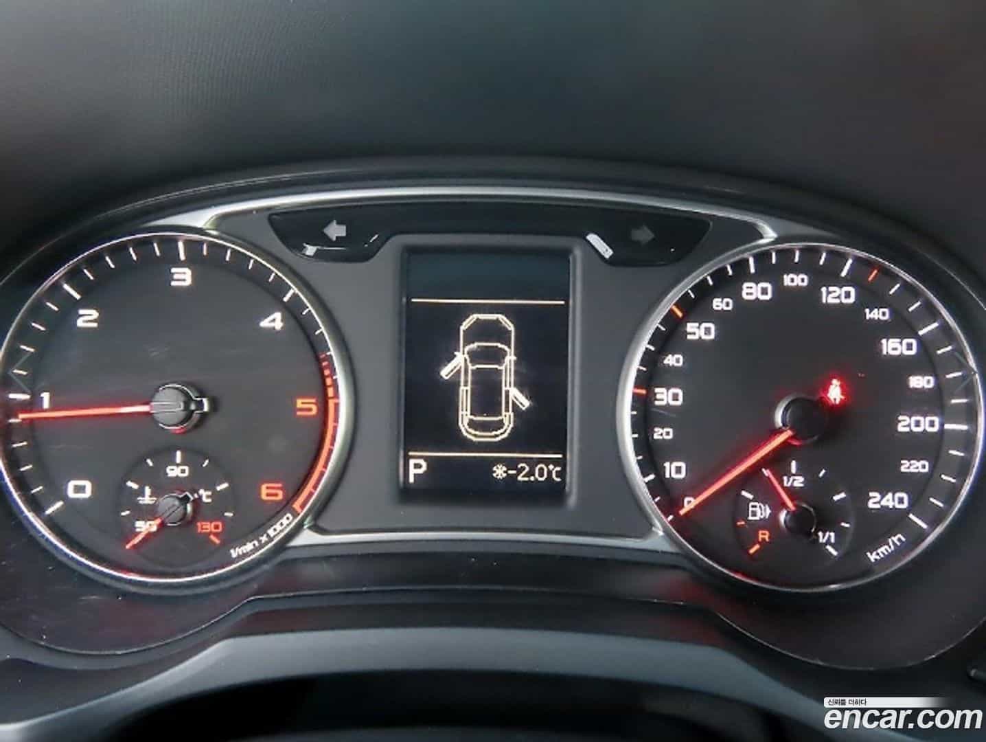 A1 Audi 2015.10-INNER-009