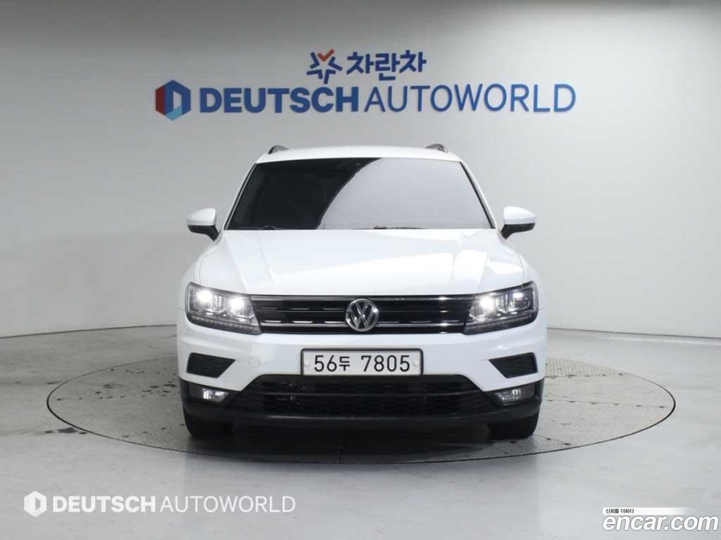 Main__Slider__Photo:Tiguan Volkswagen 2018.7-2