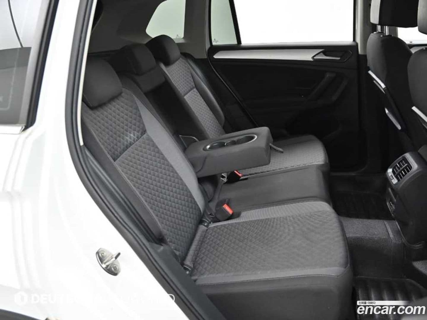 Main__Slider__Photo:Tiguan Volkswagen 2018.7-11