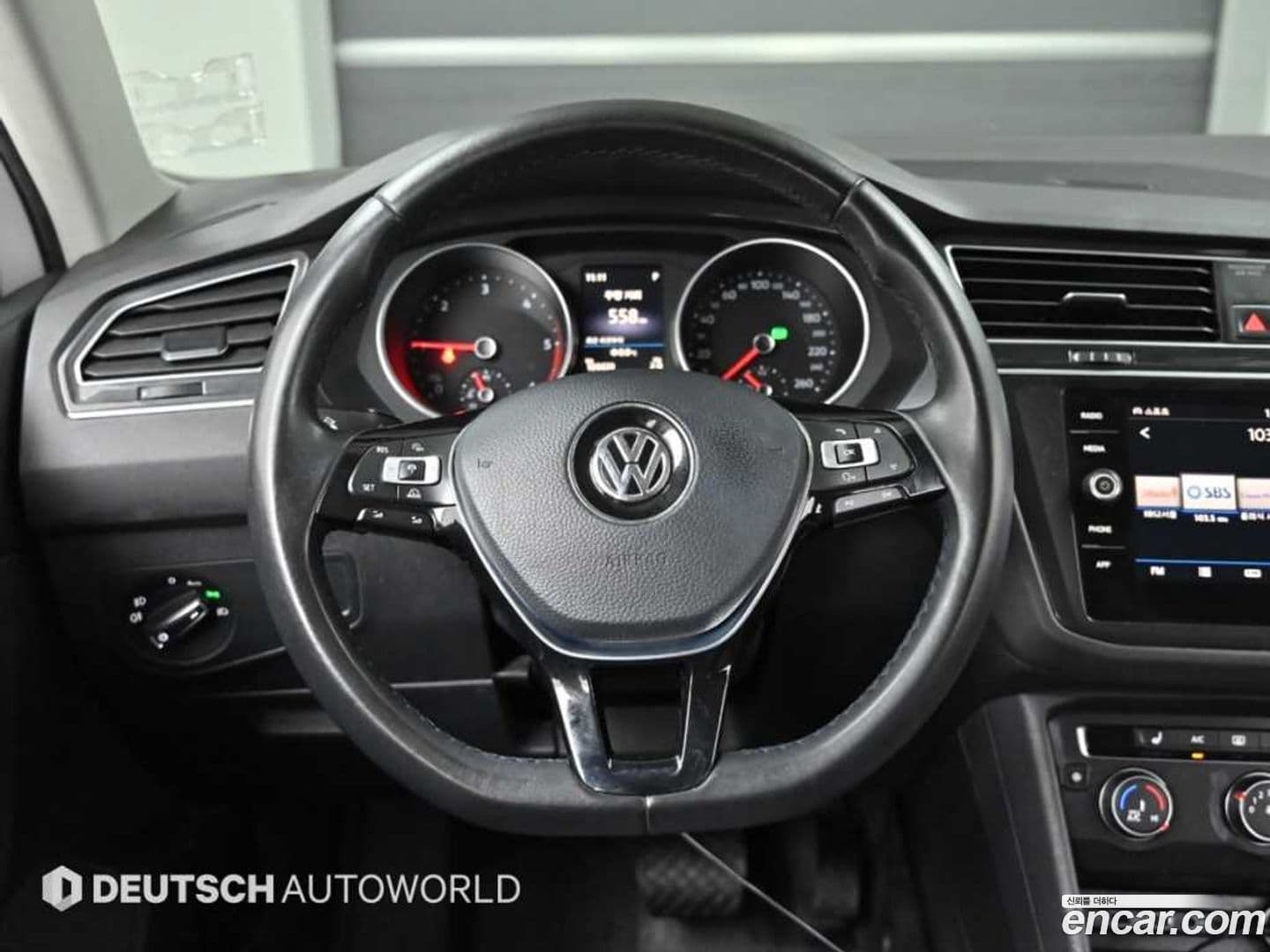 Main__Slider__Photo:Tiguan Volkswagen 2018.7-12