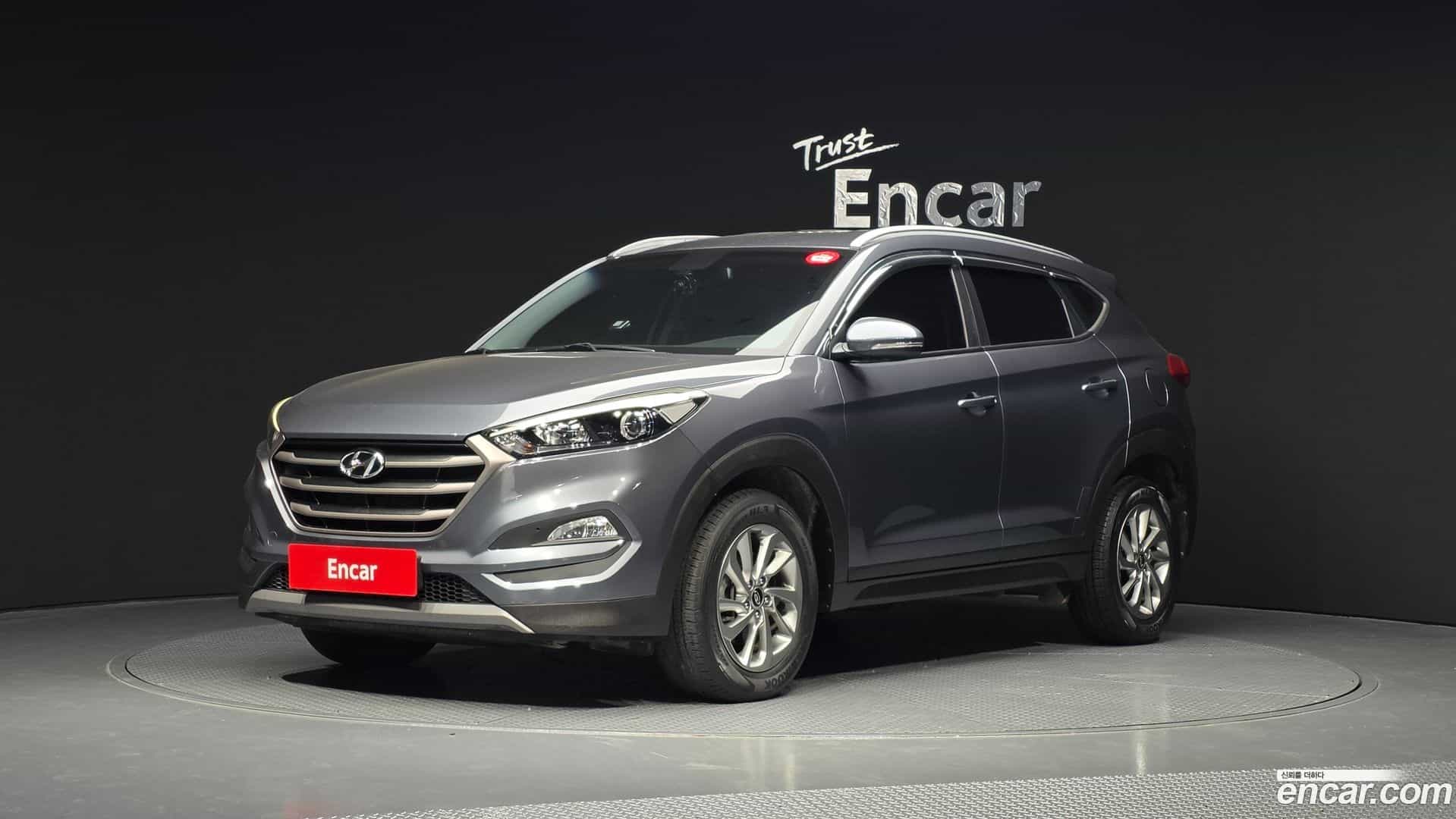 Tucson Hyundai 2016.0-OUTER-001