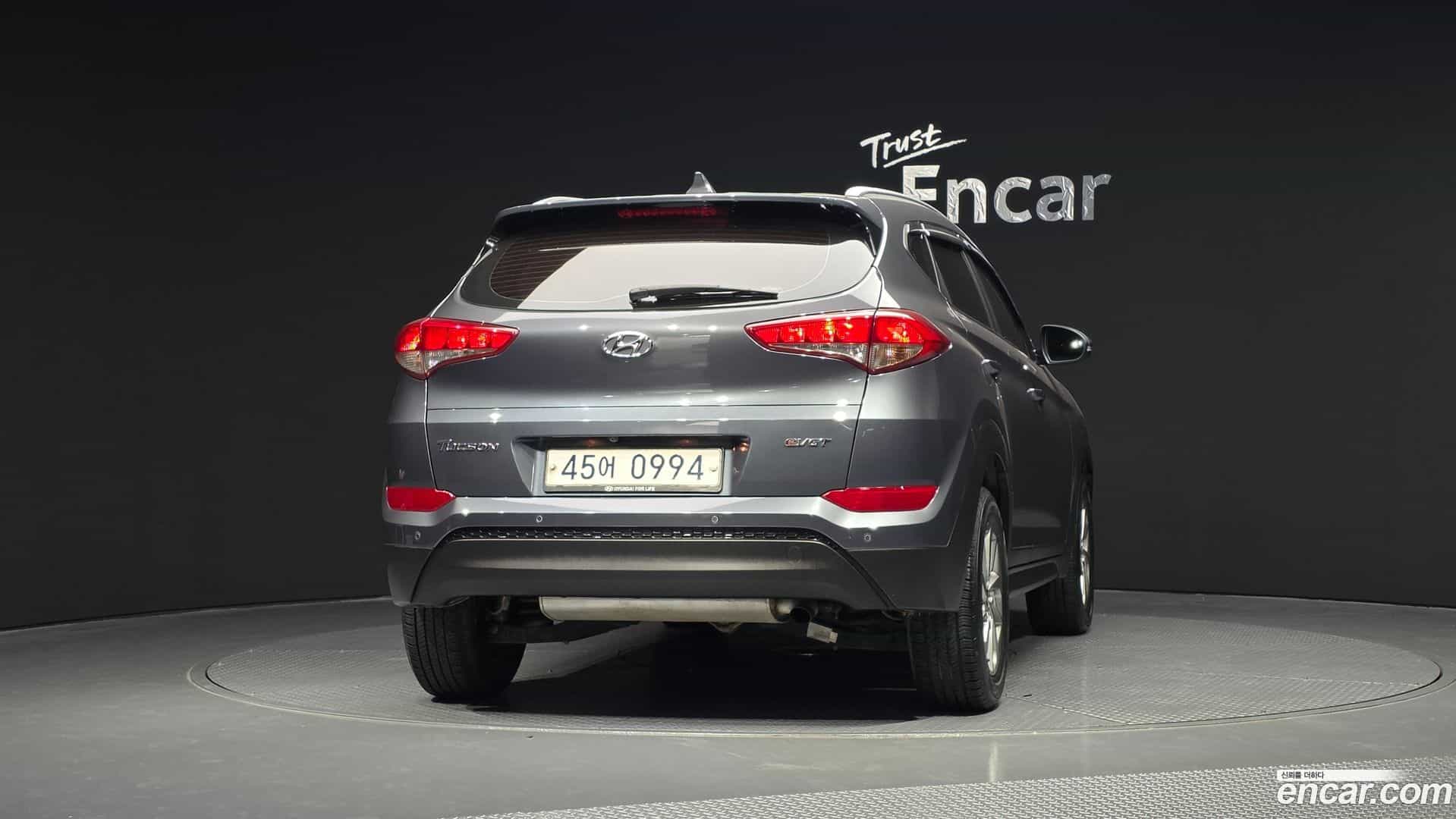 Tucson Hyundai 2016.0-OUTER-004