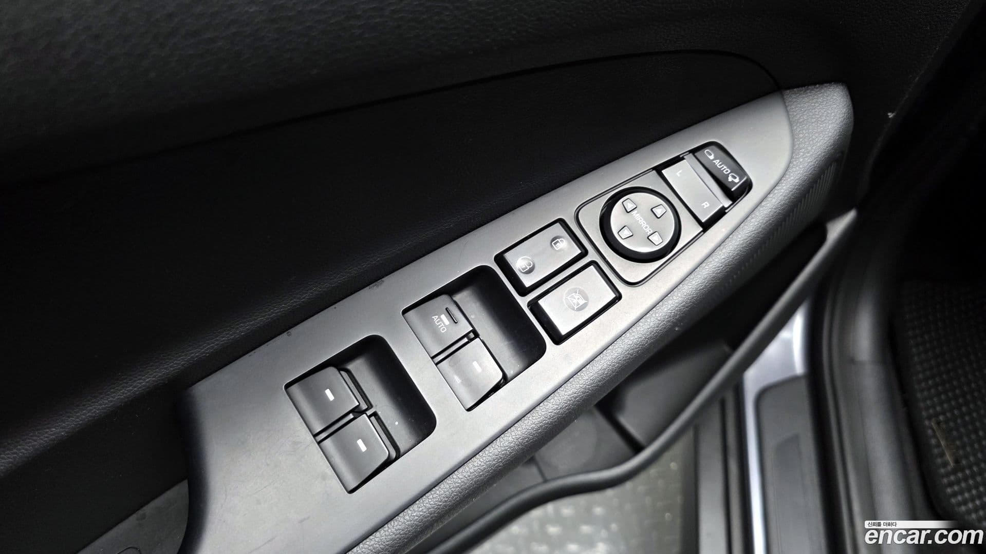 Main__Slider__Photo:Tucson Hyundai 2016.0-15