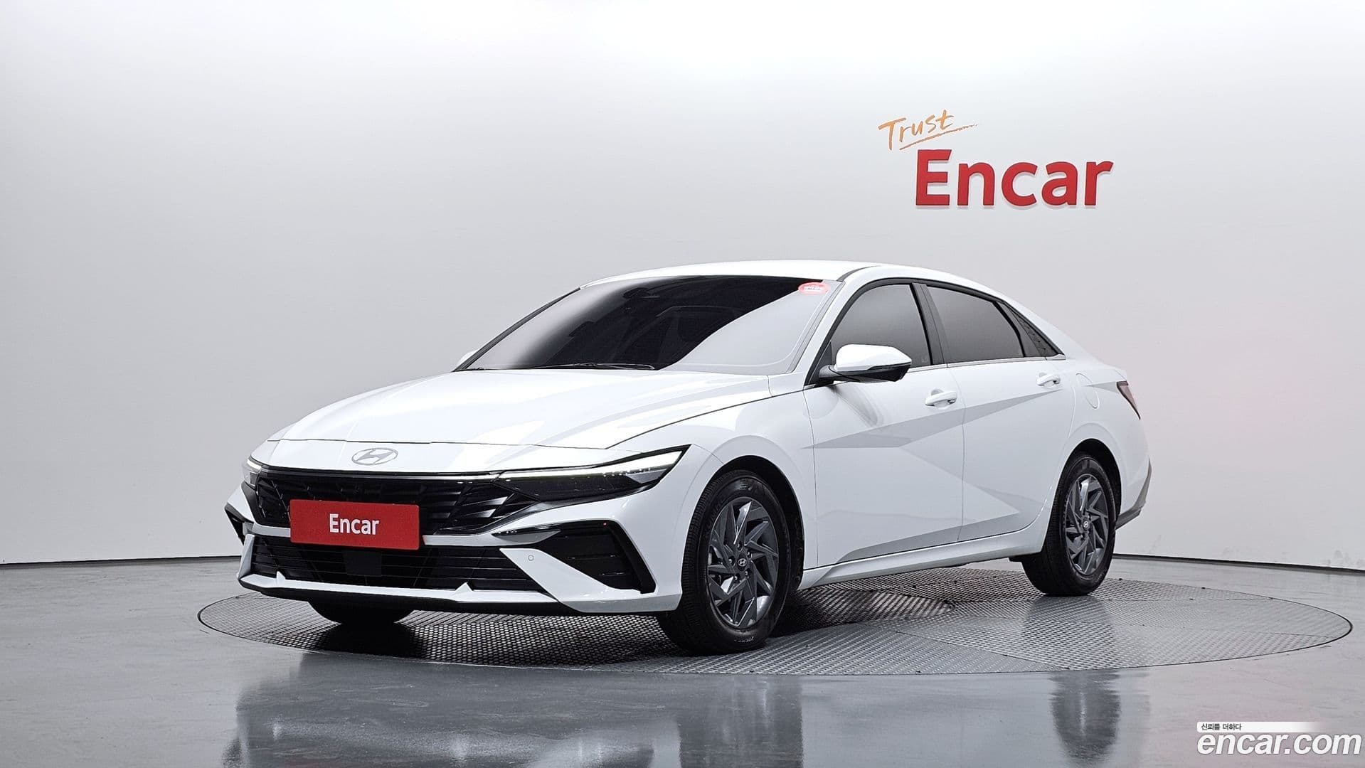 Main__Slider__Photo:AVANTE Hyundai 2025.2-0