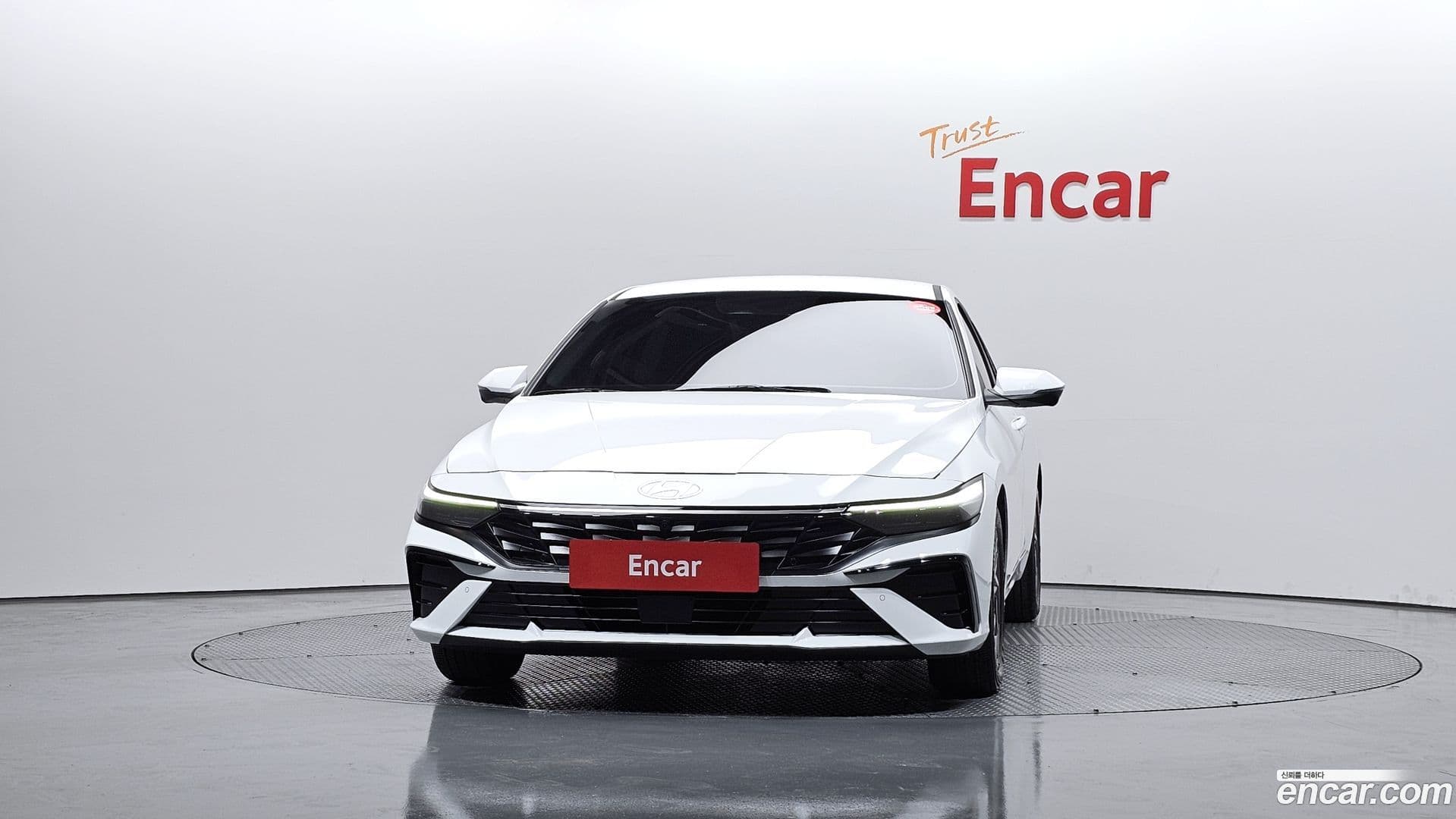 Main__Slider__Photo:AVANTE Hyundai 2025.2-2